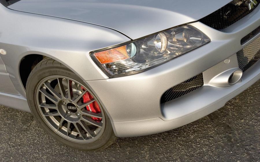  Mitsubishi Lancer Evolution IX MR 2007 года  (фото 48 из 129)